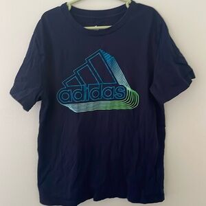 EUC Adidas boys t-shirt size 8